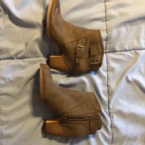Ankle high boots from Croma Vintage